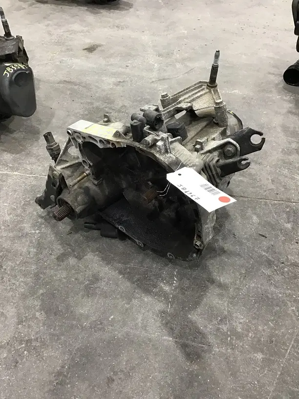 Boite de vitesse Renault Clio II 1.9 D (0153261-29)