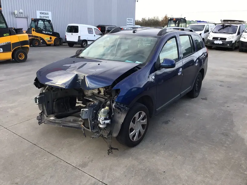 Dacia Logan 0,9 TCE 90 à la pièce (0900241)