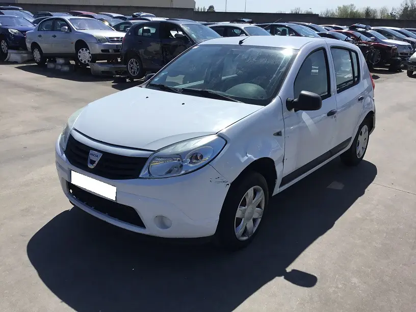 Dacia Sandero 1,5 DCI 68 à la pièce (0235221)