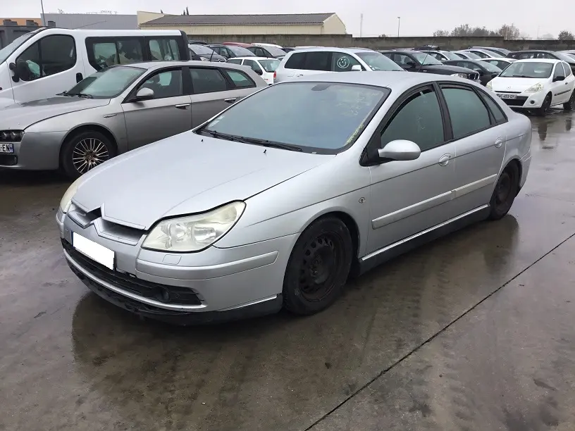 Citroën C5 1,6 HDI 110 à la pièce (0657231)