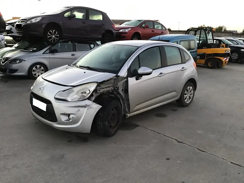 Citroën C3 II 1,4 75 à la pièce (0221251)