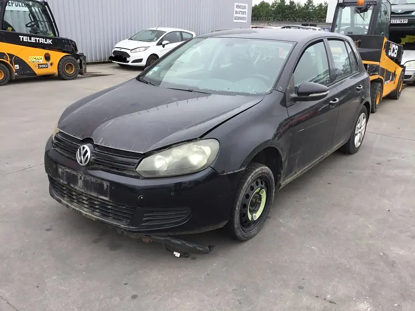 Volkswagen Golf VI 2,0 TDI 100 à la pièce (0525231)