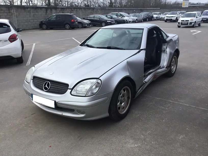 Mercedes SLK 200 à la pièce (0226241)