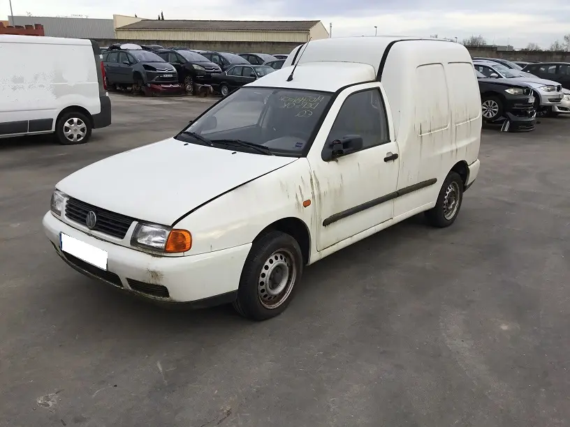 Volkswagen Caddy 1,9 TDI 90 à la pièce (1969181)