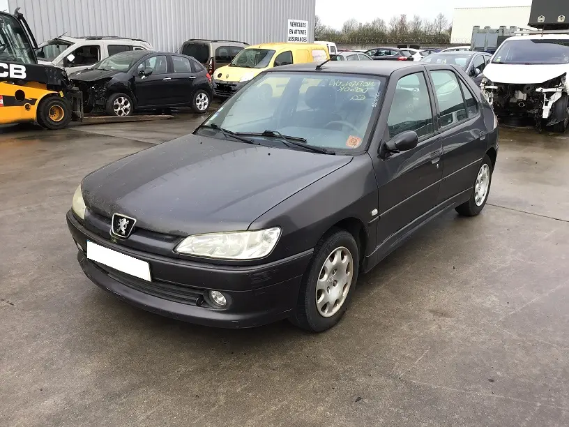 Peugeot 306 1,9 D 70 à la pièce (1431231)