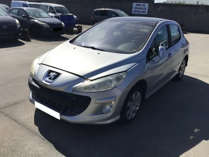 Peugeot 308 1,6 HDI 110 à la pièce (1005241)