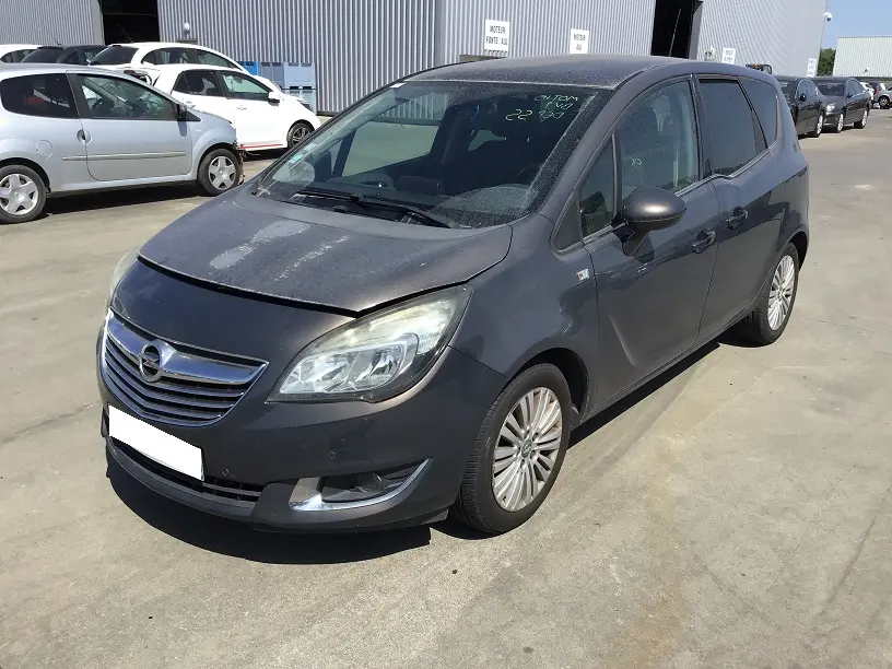 Opel Meriva 1,6 CTDI 16V FAP 136 à la pièce (1144251)
