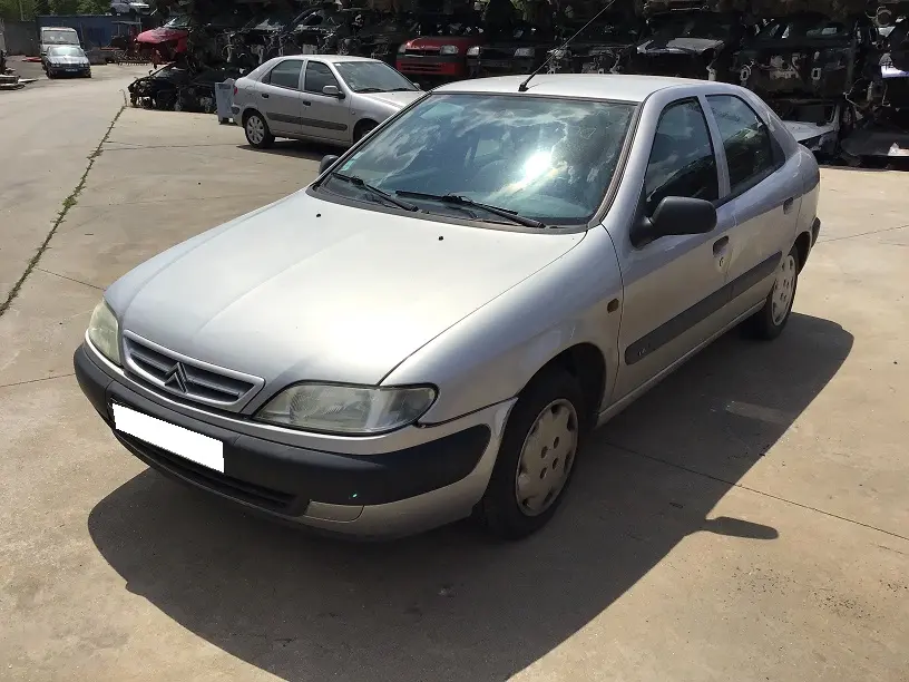 Citroën Xsara 1,4 75 à la pièce (0653261)