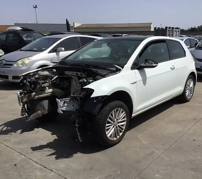 Volkswagen Golf VII 2,0 TDI à la pièce (0595221)