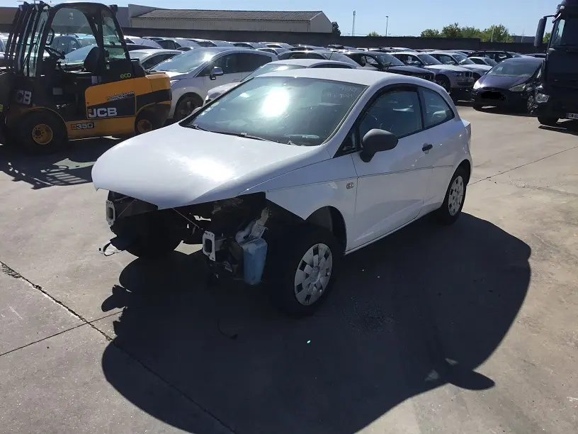Seat Ibiza IV 1,4 TDI 80 à la pièce (0834241)
