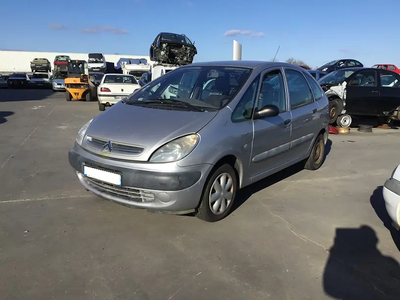 Citroën Picasso 1,8 ESS 115 à la pièce (0754221)