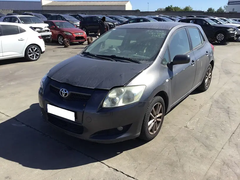 Toyota Auris 2.0 D4D à la pièce (0989251)